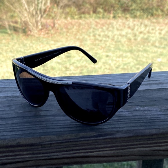Nicole Miller Accessories - Nicole Miller Utilitarian Black Onyx Sunglasses